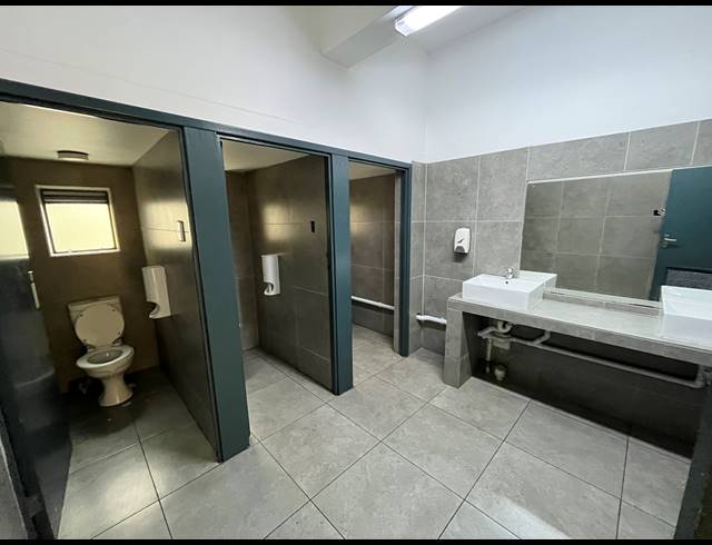 695M² OFFICE TO LET IN CAPE TOWN CITY CENTRE